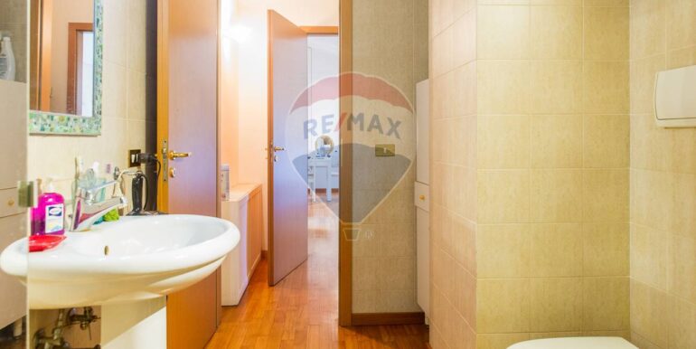 20251006100034-991573-7