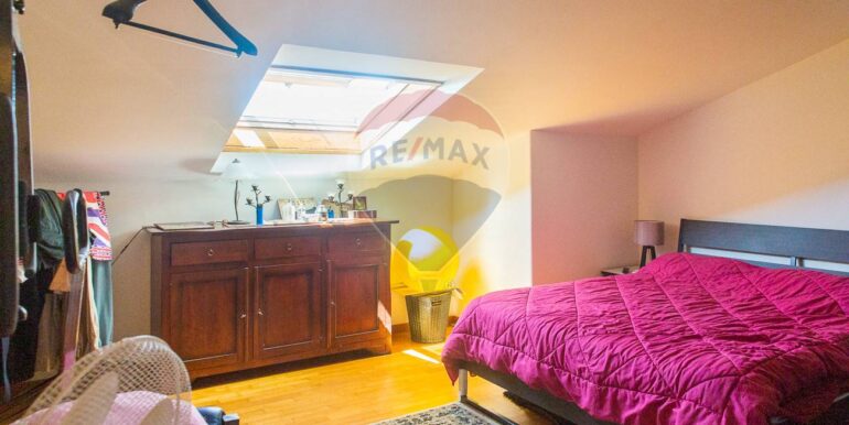 20251006100037-991573-8