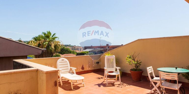 20251006100044-991573-10