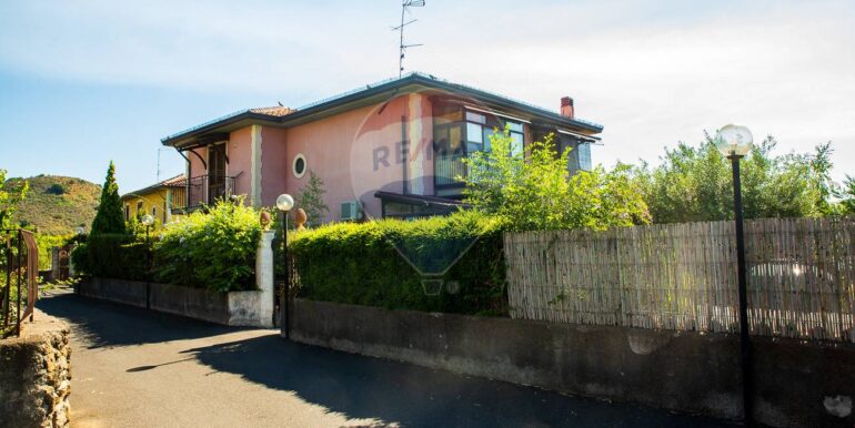 20251006102222-991774-1