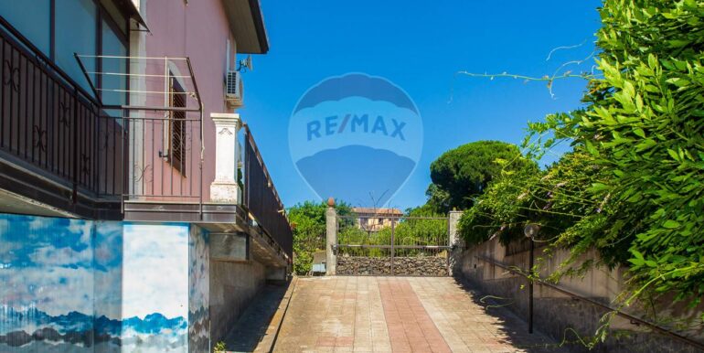 20251006102246-991774-7