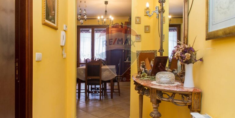 20251006102323-991774-18