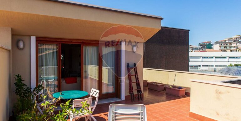 20251006102426-991573-32