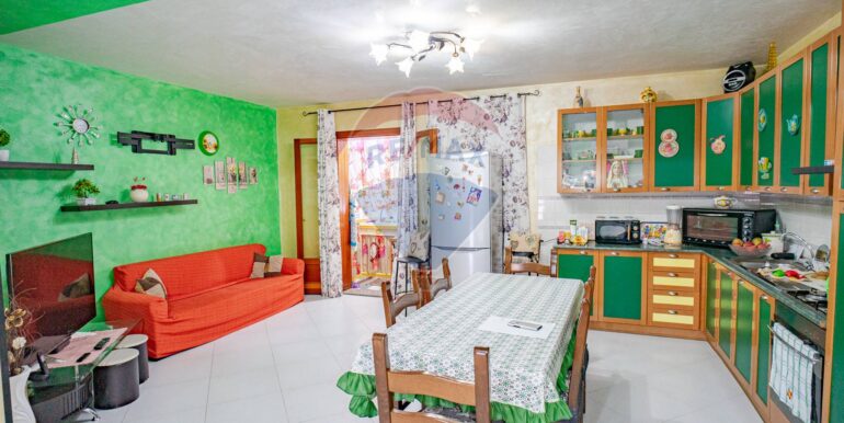 20251006111456-991815-5