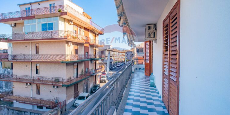 20251006111458-991815-14