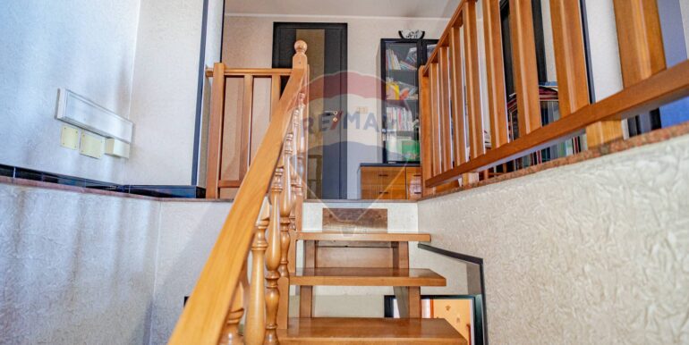 20251006111459-991815-18