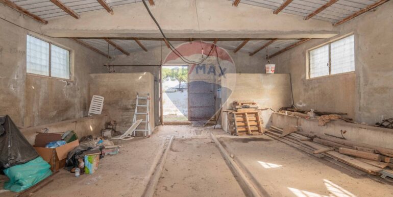 20251006151329-991896-7