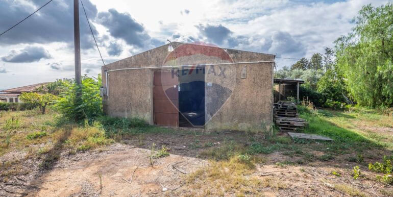 20251006151344-991896-11