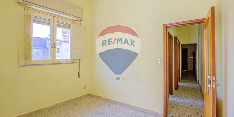 20251006171033-991954-3