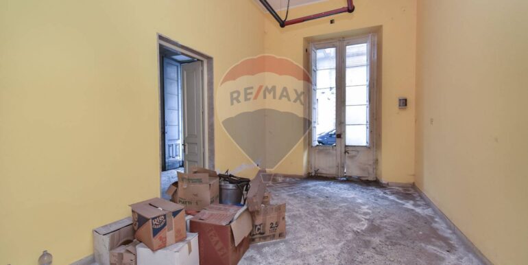 20251006171035-991954-22