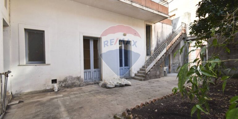 20251006171044-991954-83