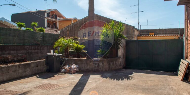 20251006173735-990780-8