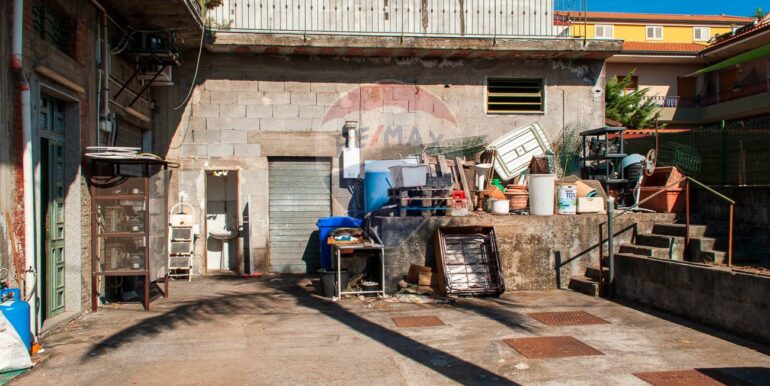 20251006173740-990780-9