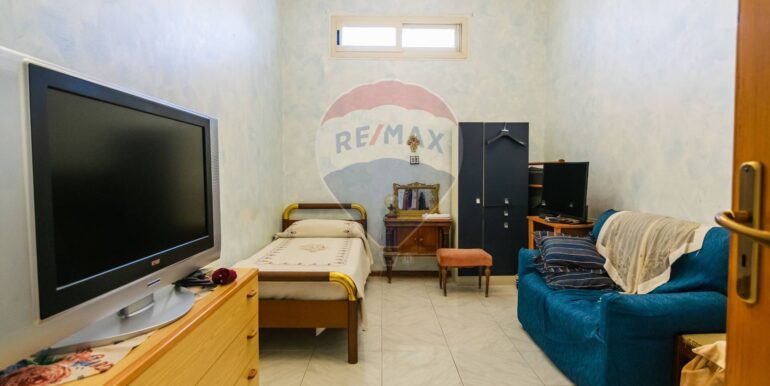 20251007134800-983455-59