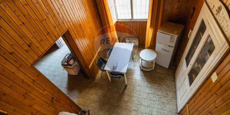 20251007135609-983440-17