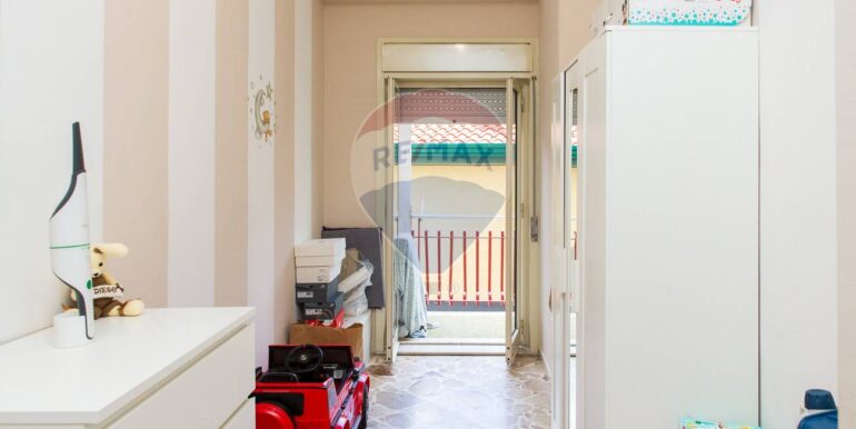 20251007162258-988999-11