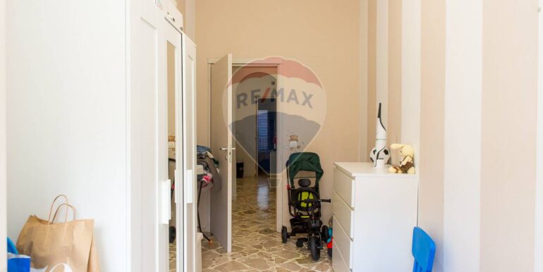 20251007162301-988999-12