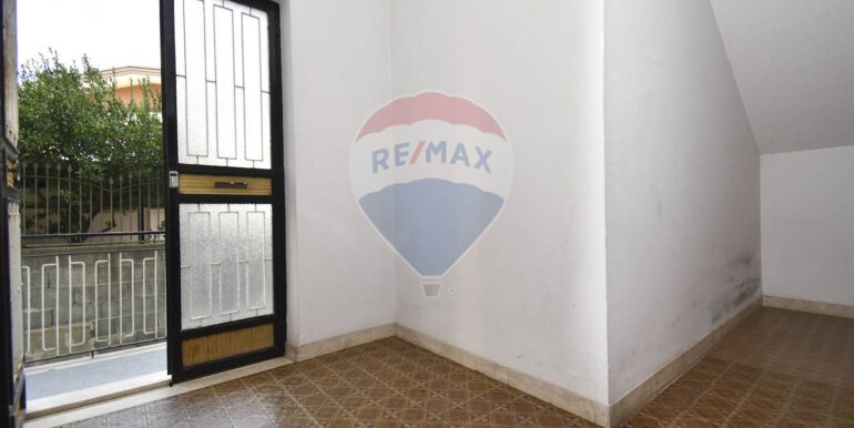 20251007162918-989405-6