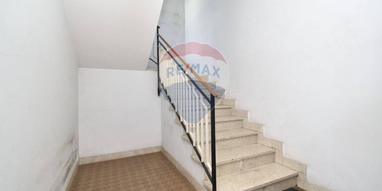 20251007162920-989405-7