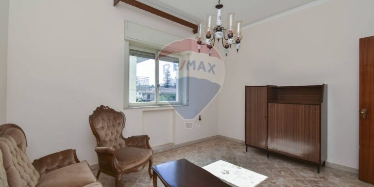 20251007162929-989405-12