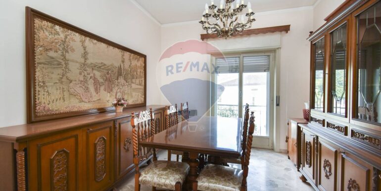 20251007162935-989405-16