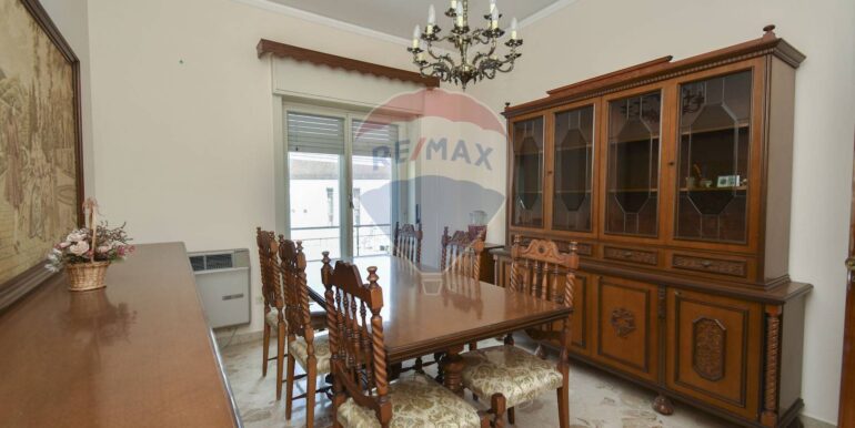 20251007162937-989405-17