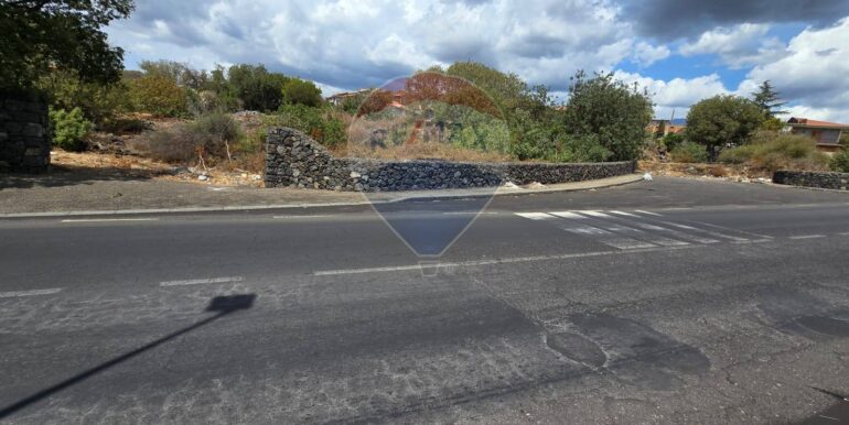 20251007174655-992285-5