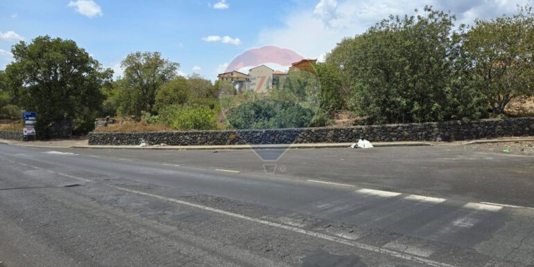 20251007174655-992285-6