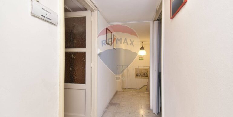 20251008113645-992460-28