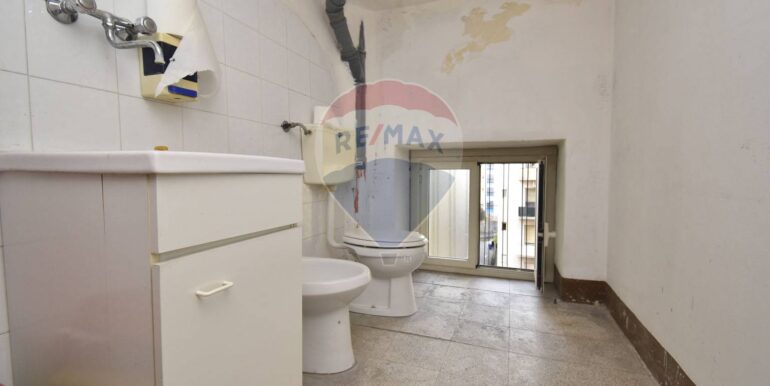 20251008113651-992460-31