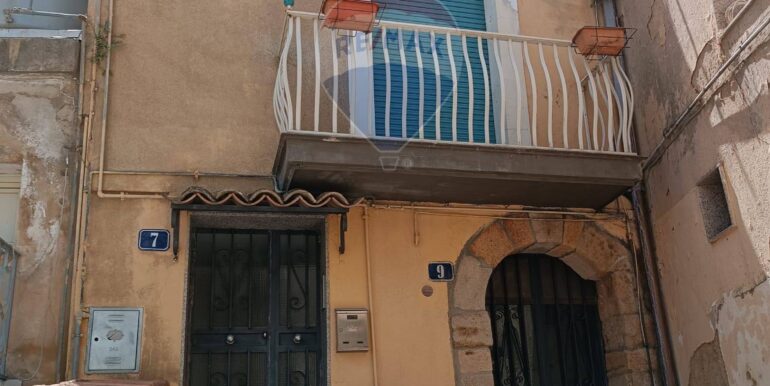 20251008115129-992480-7