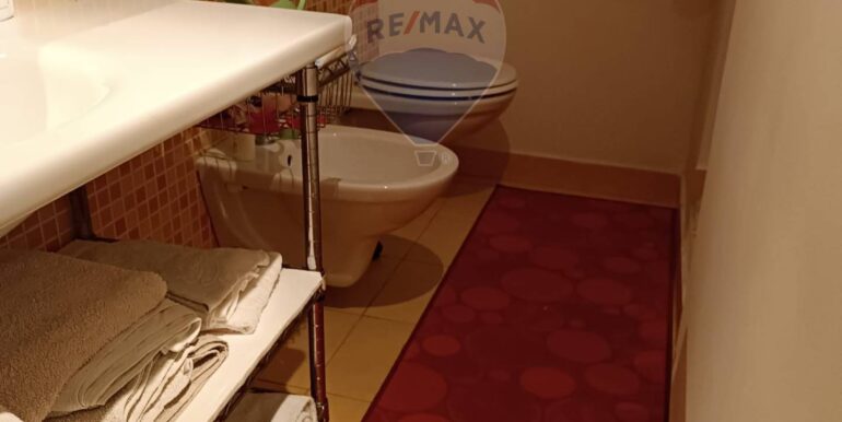 20251008115130-992480-12