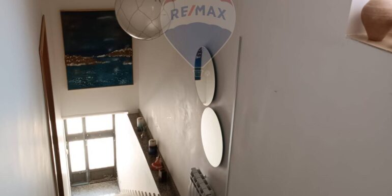 20251008115131-992480-15