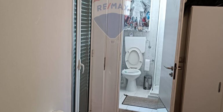 20251008115131-992480-18