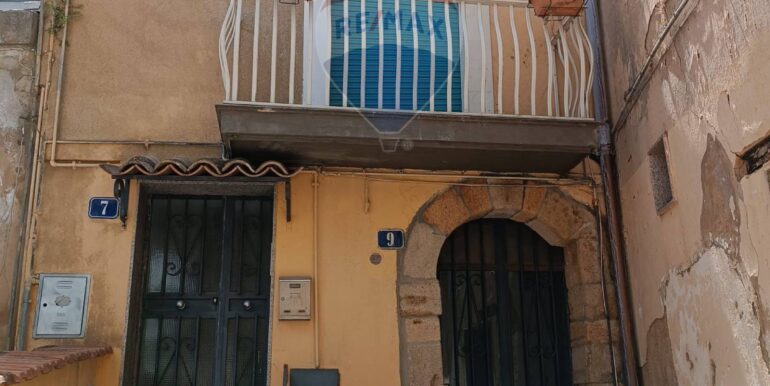 20251008115134-992480-37