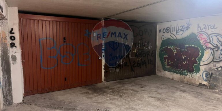 20251008124243-992489-8