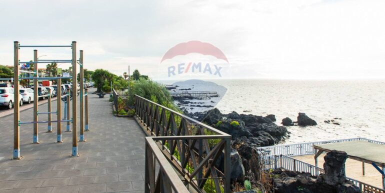 20251008151818-987727-8