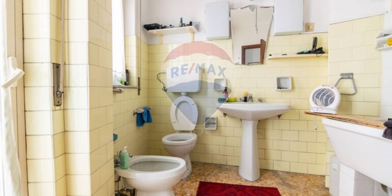 20251008162618-991855-6