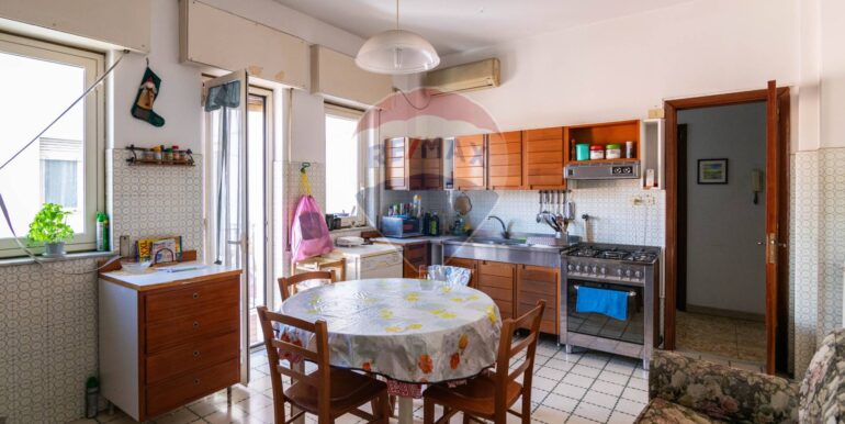 20251008162655-991855-19