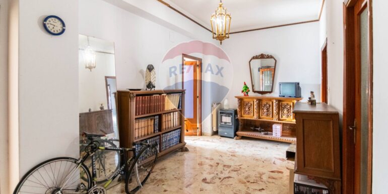 20251008162708-991855-23