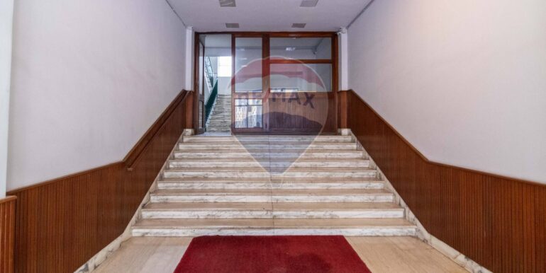 20251008162742-991855-34