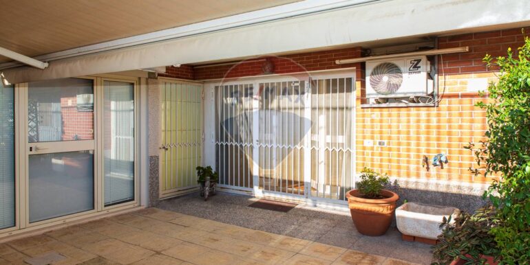 20251008170356-991580-2