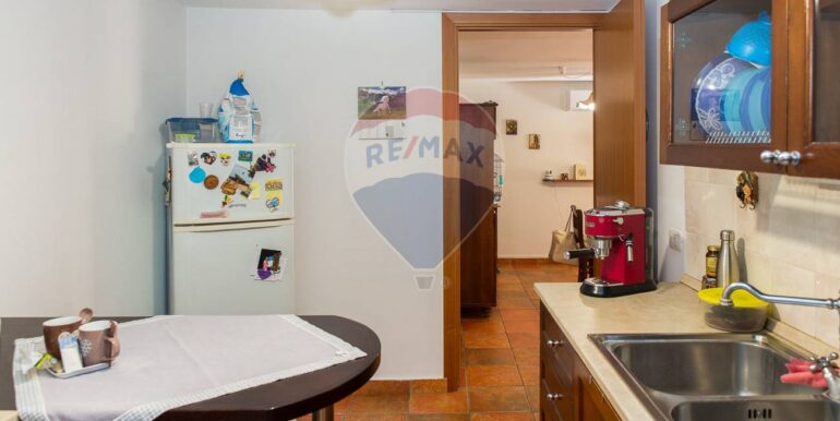 20251008170441-991580-14