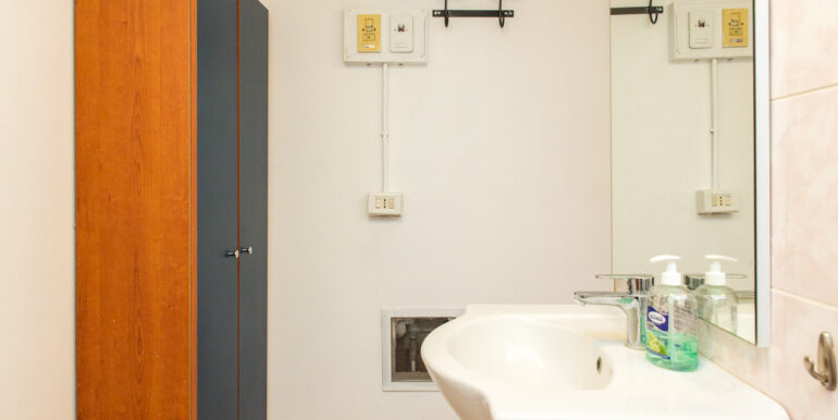 20251008170503-991580-20