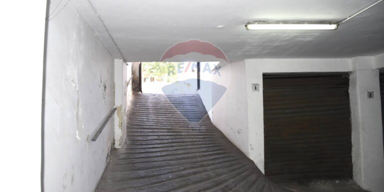 20251008172714-894866-35