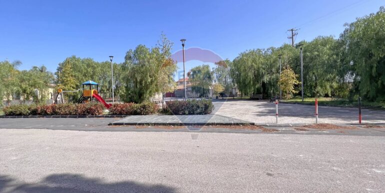 20251008200059-992619-7