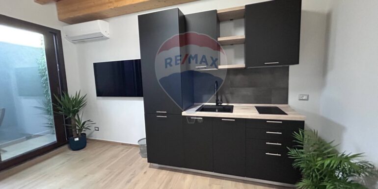 20251008204751-992600-8