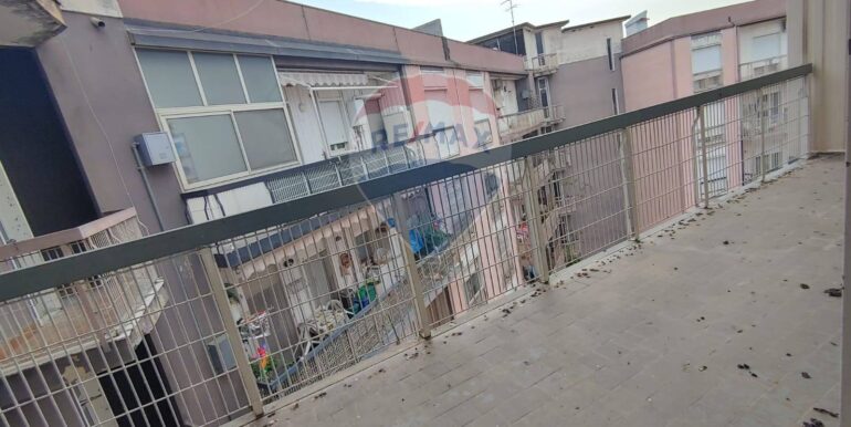 20251009110906-992367-11