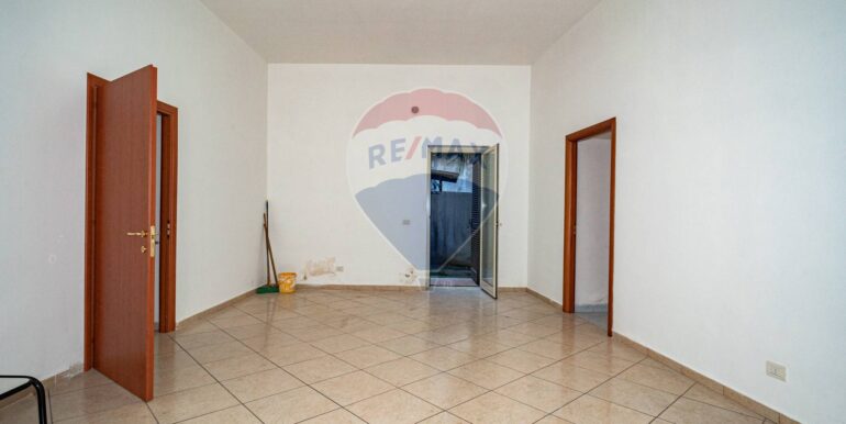 20251009112857-992674-8