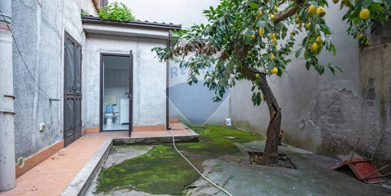 20251009112901-992674-18